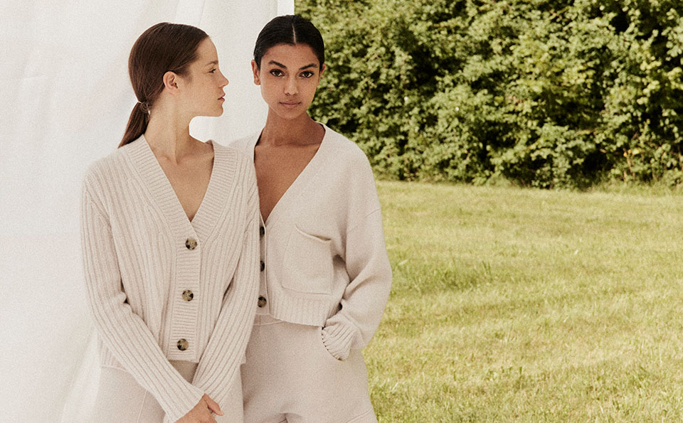 allude